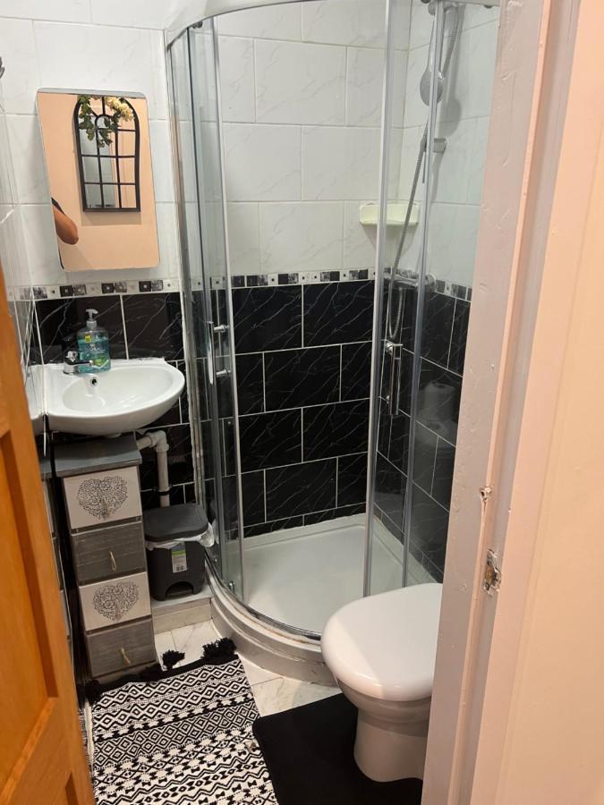 Zams Rooms Stoke-on-Trent 외부 사진